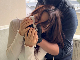 [閲覧注意]輪姦レイプ映像　ノーカット無編集・婦女強姦犯罪記録　女体狂乱崩壊！　クロロホルムとスタンガンで昏睡、媚薬で自我喪失　淑女妻の熟れた肉体は性処理中出し肉便器となり羞恥に悶え喘ぎ震える！ サンプル動画サムネイル